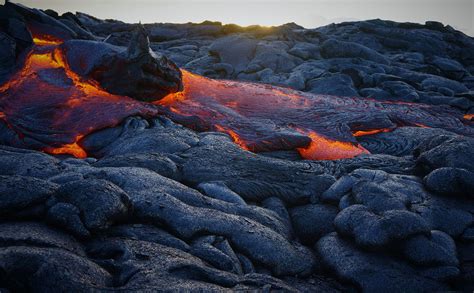 hawaiian lava rocks